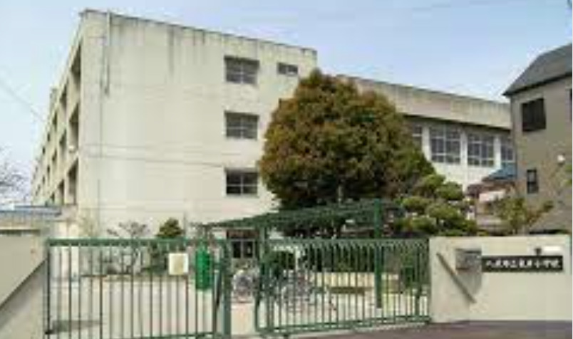 亀井小学校校舎