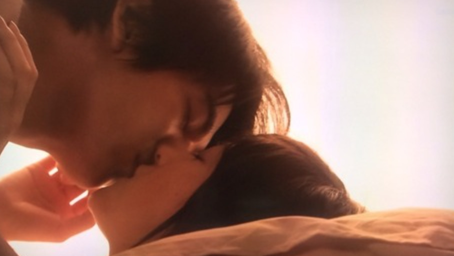 永山絢斗と広末涼子キスシーン